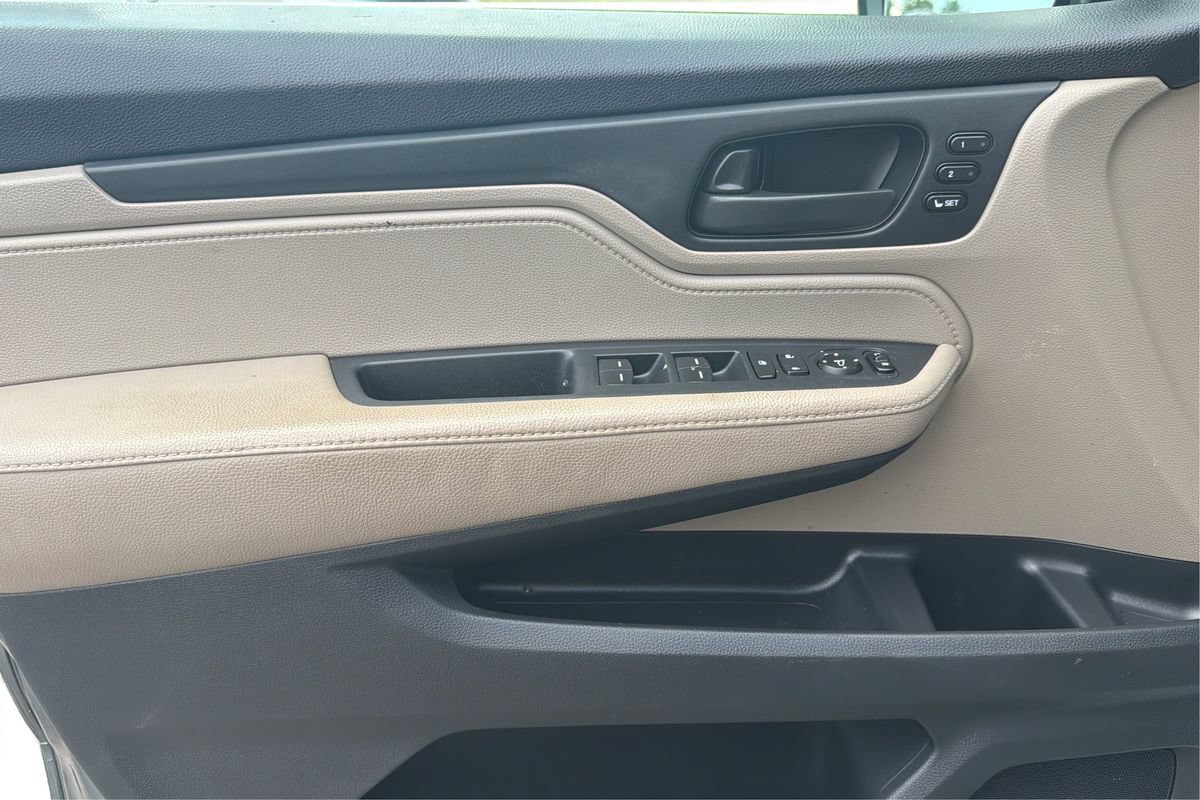Used 2018 Honda Odyssey EX-L image 19