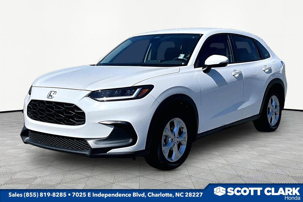 Used 2024 Honda HR-V LX image 3