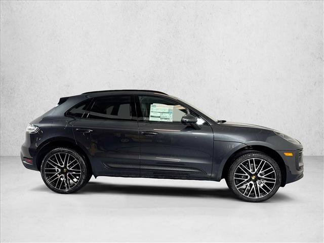 Certified 2026 Porsche Macan AWD/4WD image 30