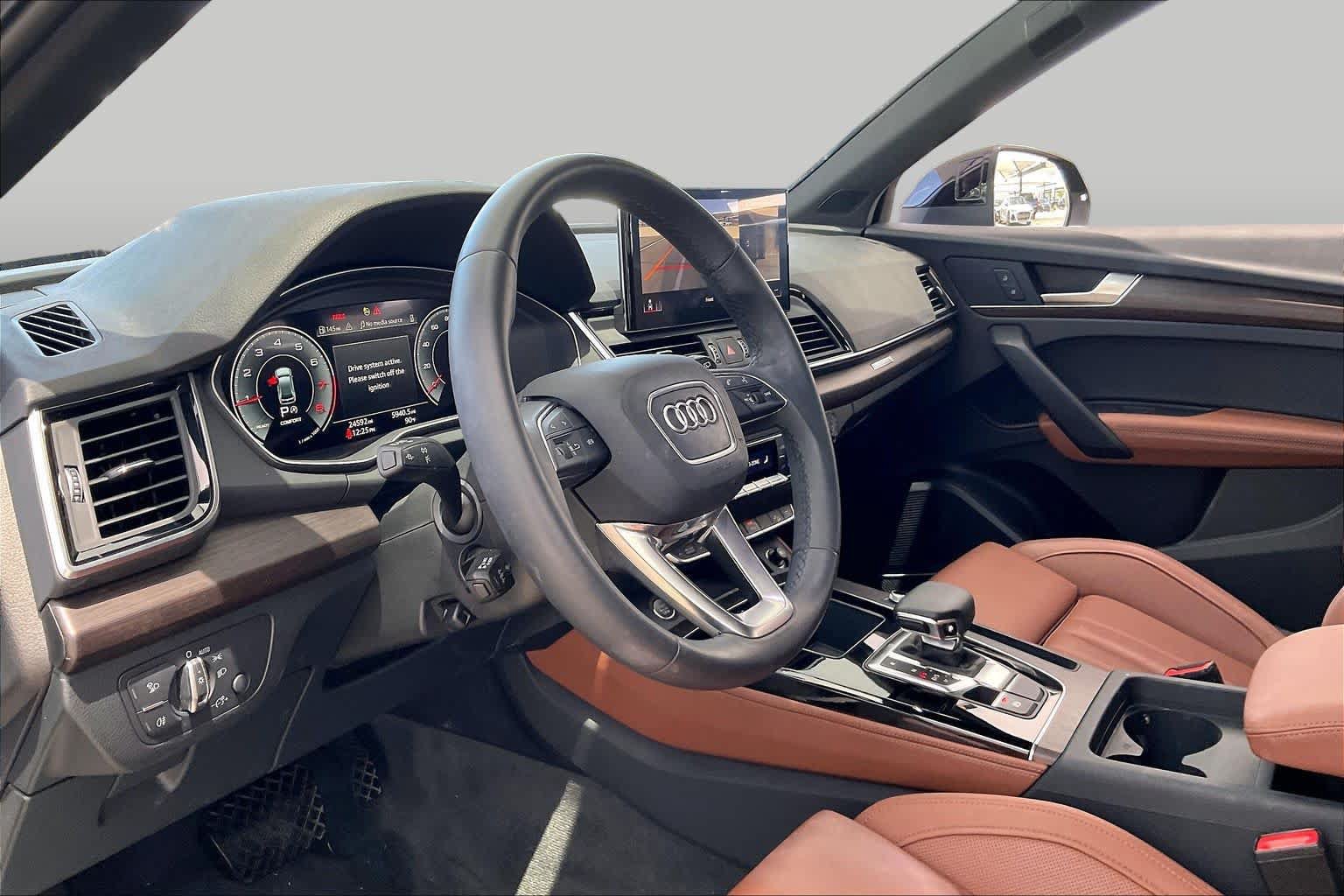 Used 2024 Audi Q5 2.0T Premium Plus AWD/4WD image 16