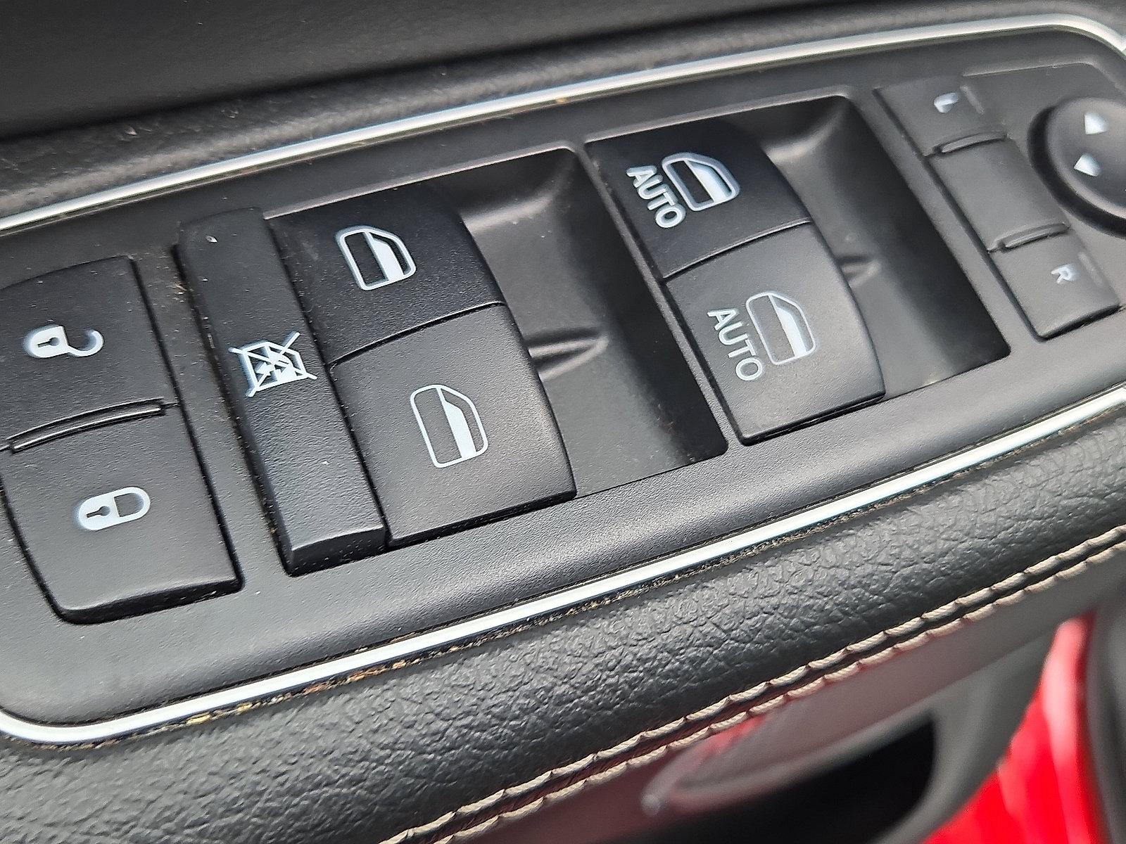 Used 2019 RAM 1500 Laramie image 11