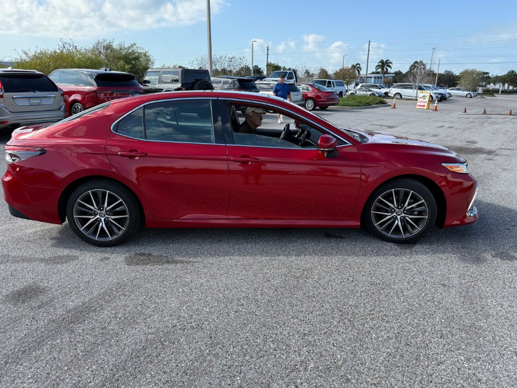 Used 2016 Volkswagen Passat 1.8T SE FWD image 4