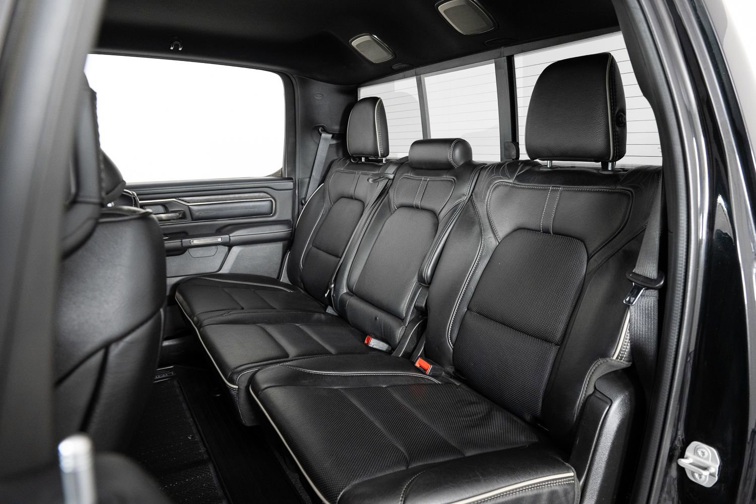 Used 2020 RAM 1500 Limited w/ Black Appearance Package image 18