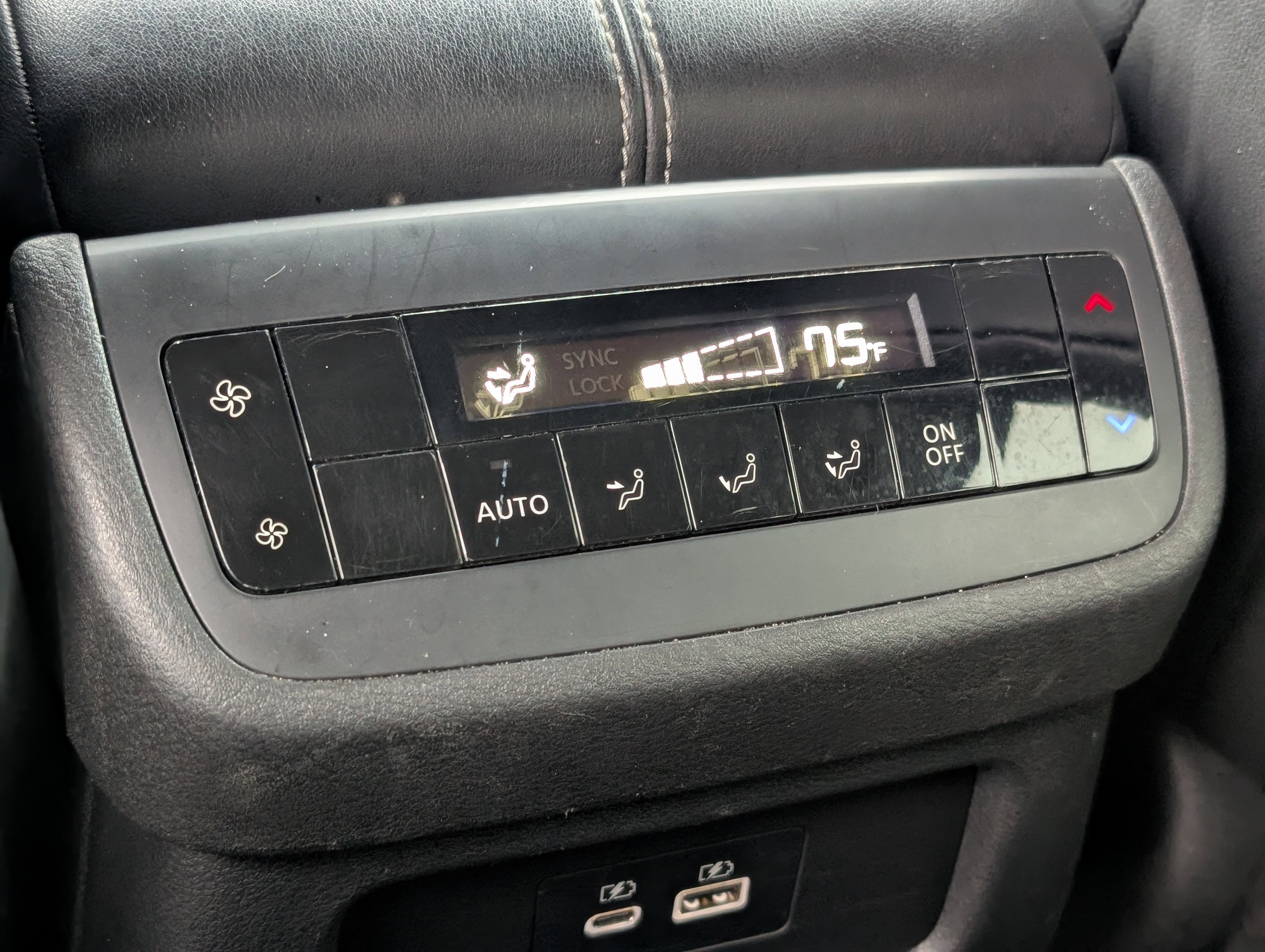 Used 2022 Nissan Pathfinder SL image 36