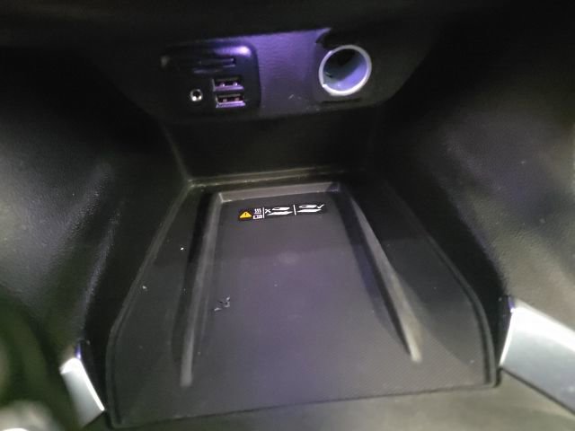 Used 2023 Chevrolet Traverse LT w/ LT Premium Package image 21