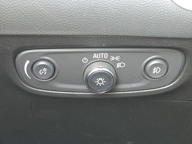 Used 2022 Buick Encore GX Select image 11