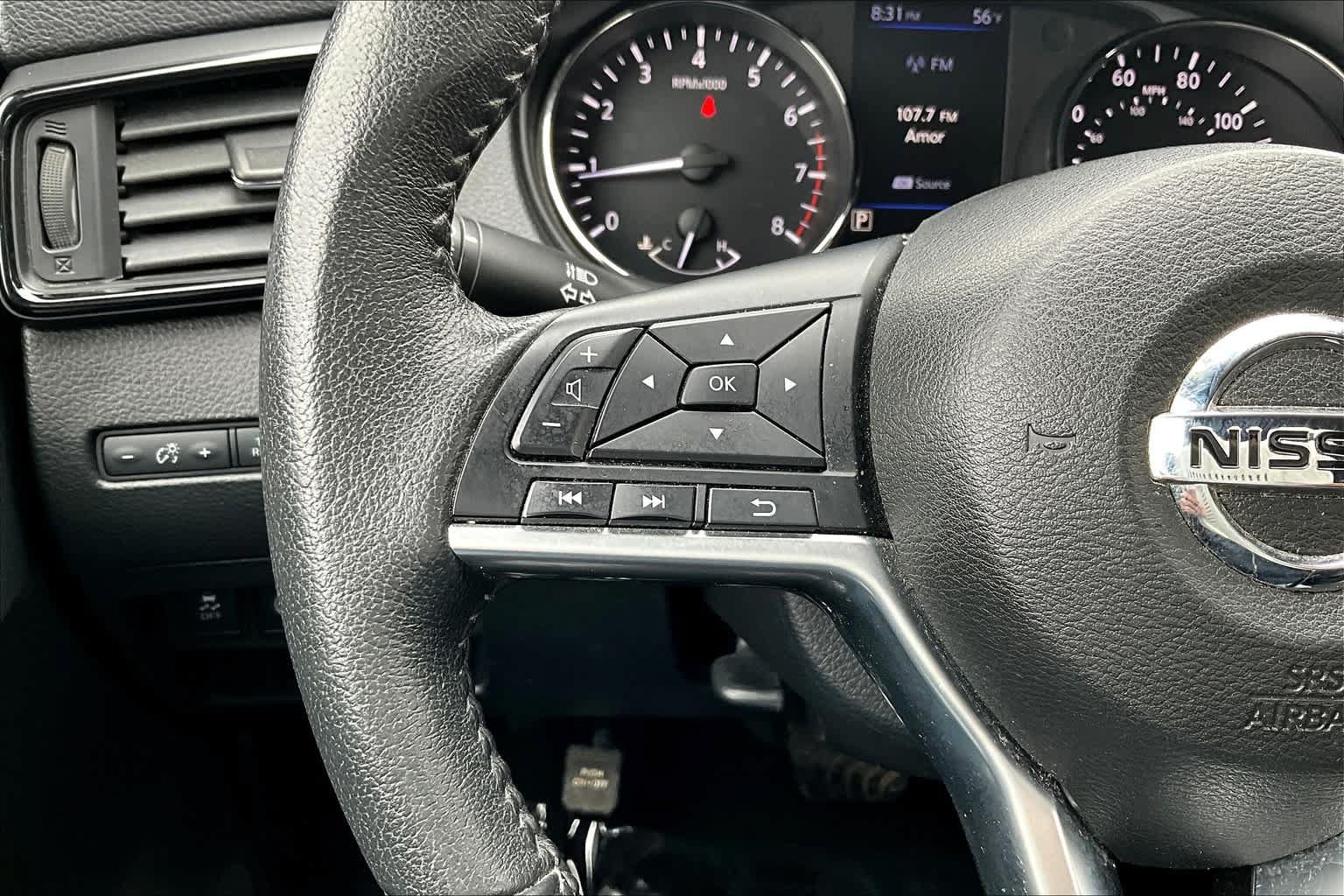 Used 2019 Nissan Rogue SV FWD image 23