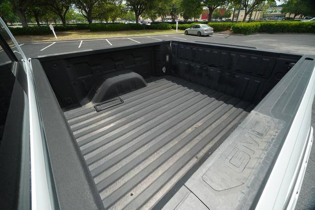 Used 2023 GMC Sierra 1500 AT4 w/ AT4 Premium Package AWD/4WD image 14