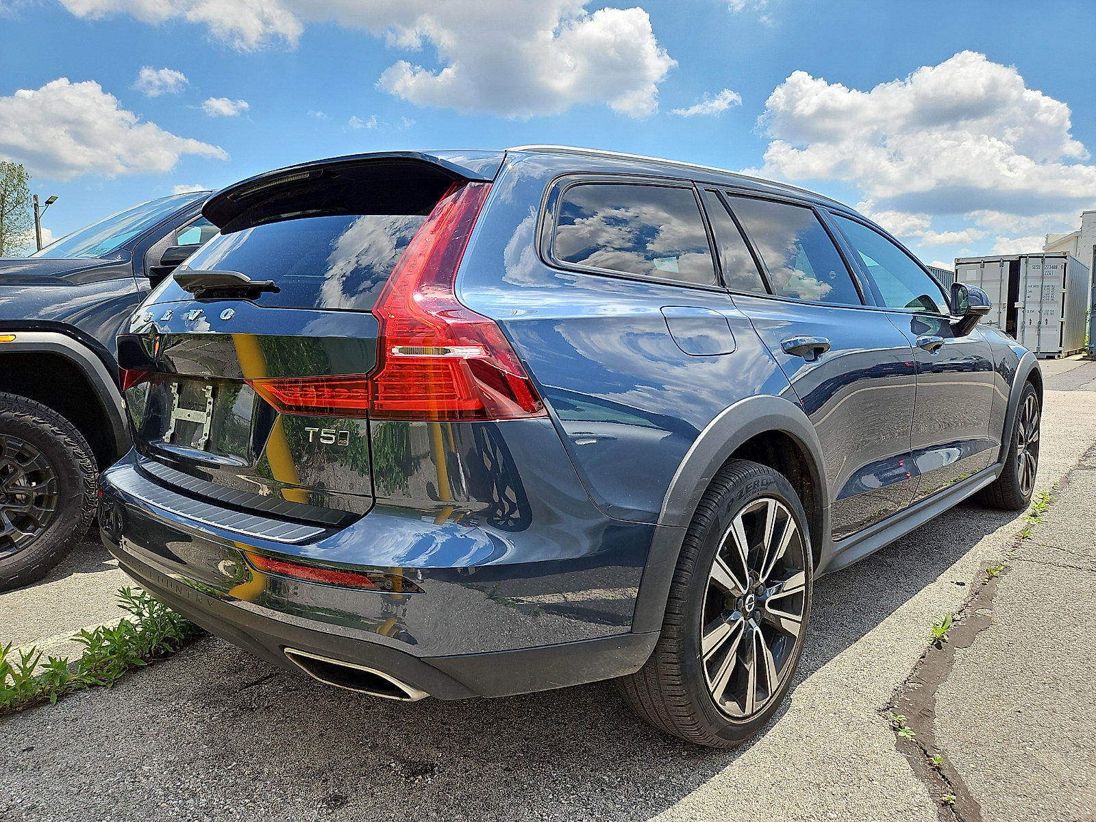 Used 2021 Volvo V60 T5 Cross Country w/ Climate Package AWD/4WD image 7