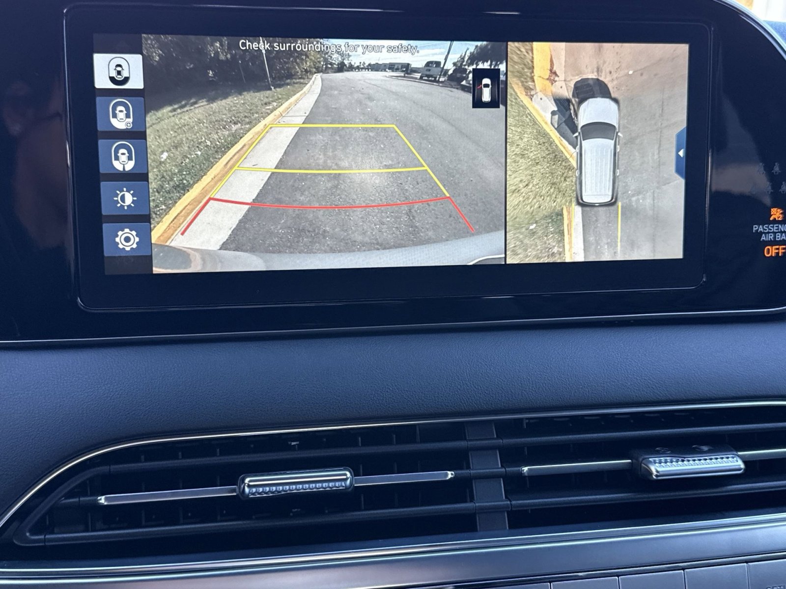 Used 2020 Hyundai Palisade Limited image 19