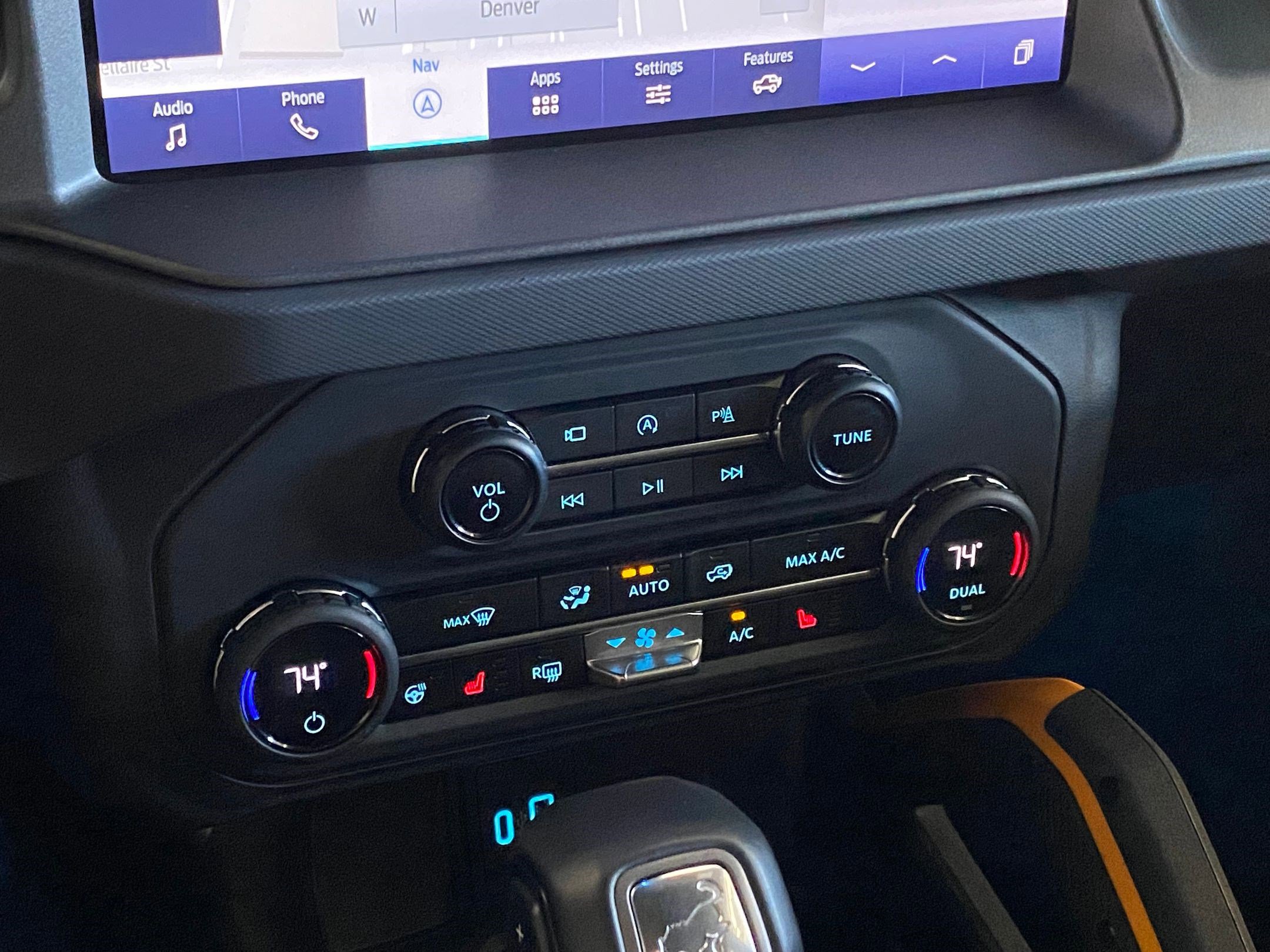 Used 2024 Ford Bronco Badlands image 28