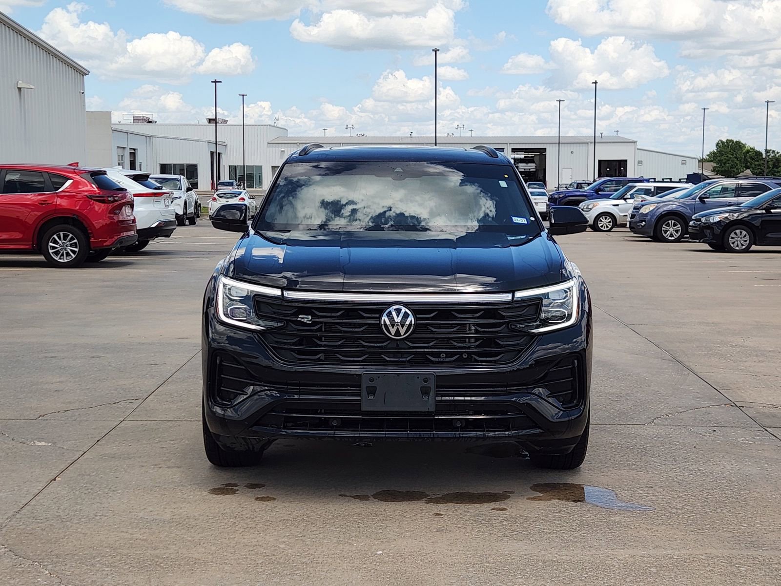 Used 2025 Volkswagen Atlas Cross Sport SEL R-Line AWD/4WD image 6