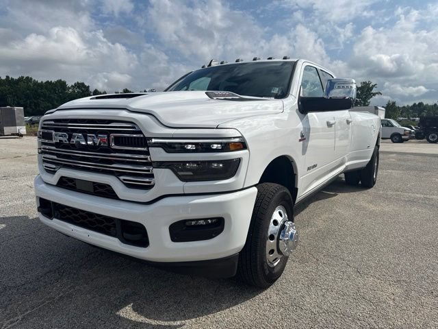 Used 2026 RAM 3500 Laramie AWD/4WD image 1