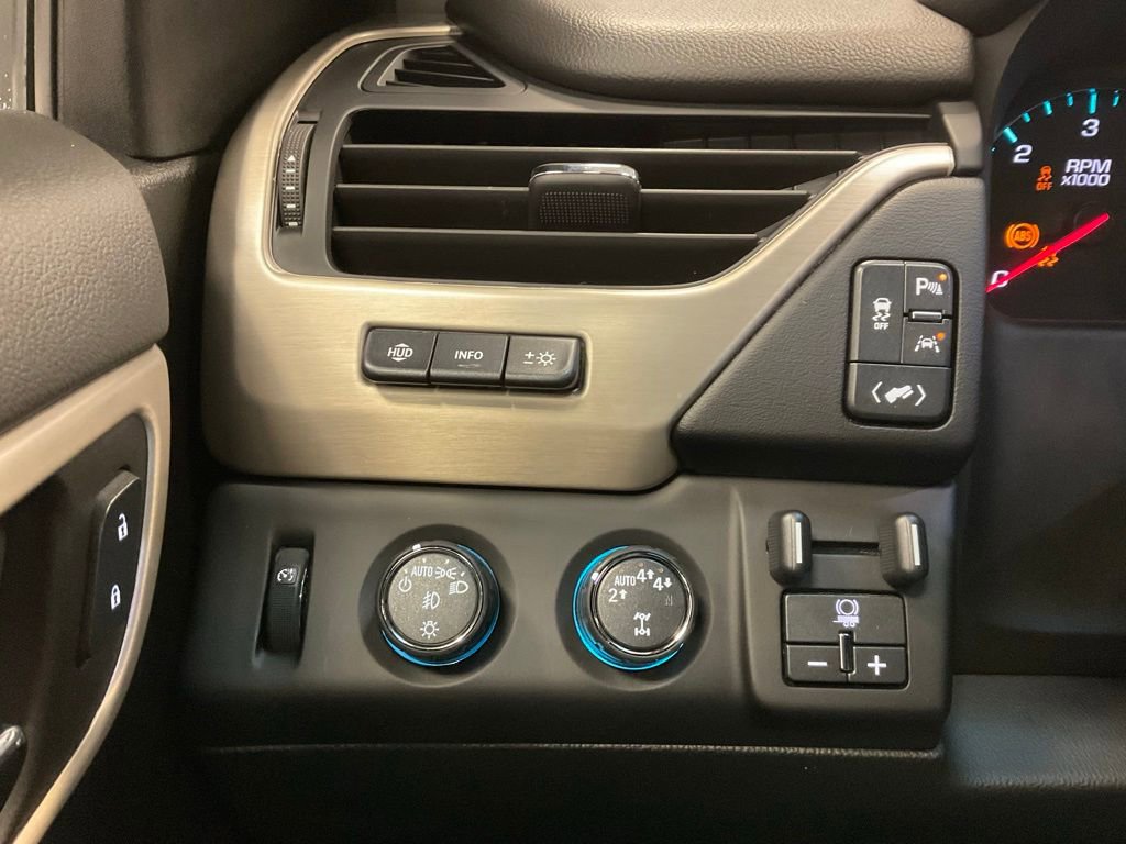 Used 2020 GMC Yukon Denali image 15