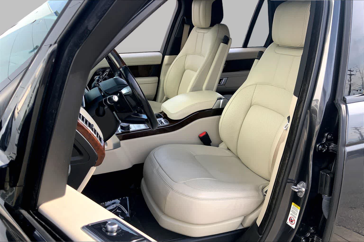 Used 2020 Land Rover Range Rover HSE AWD/4WD image 9