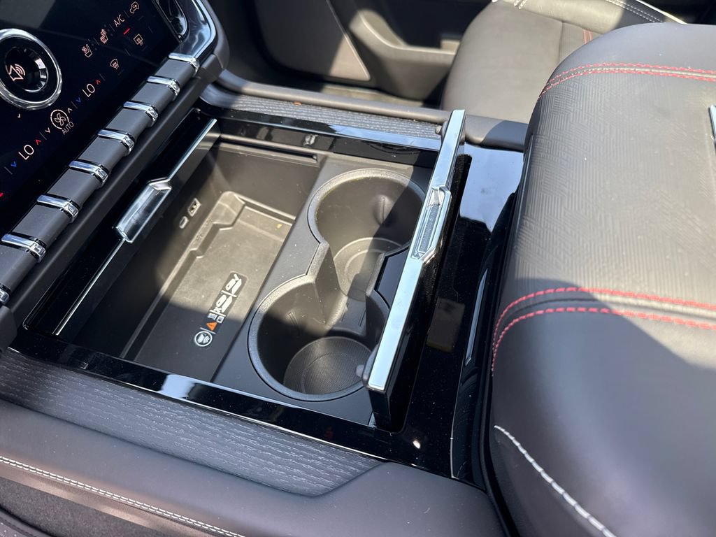 New 2026 GMC Yukon XL AT4 Ultimate AWD/4WD image 26