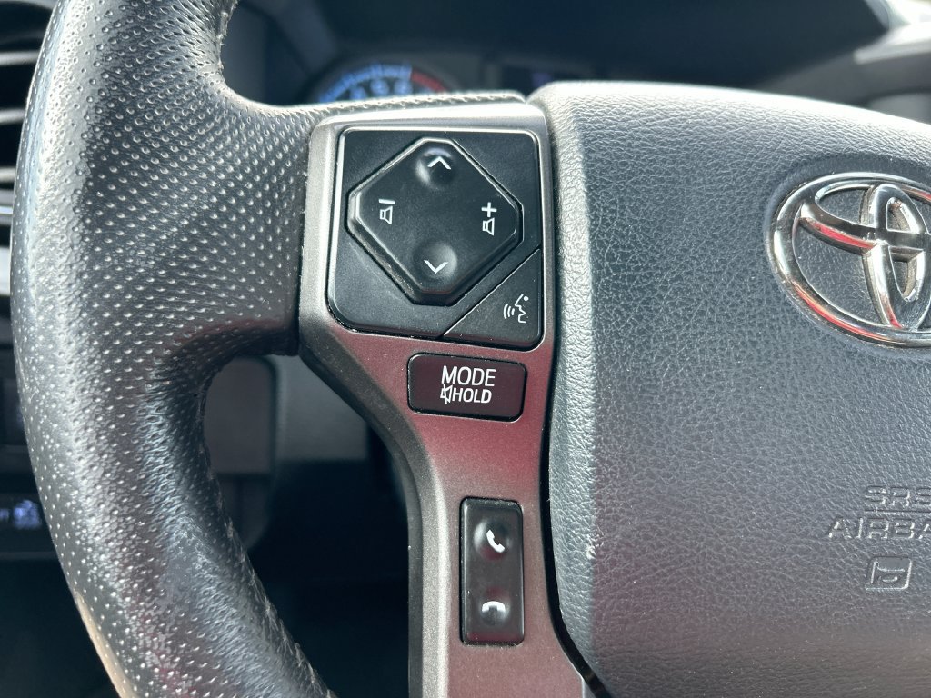 Used 2020 Toyota Tacoma TRD Sport AWD/4WD image 16
