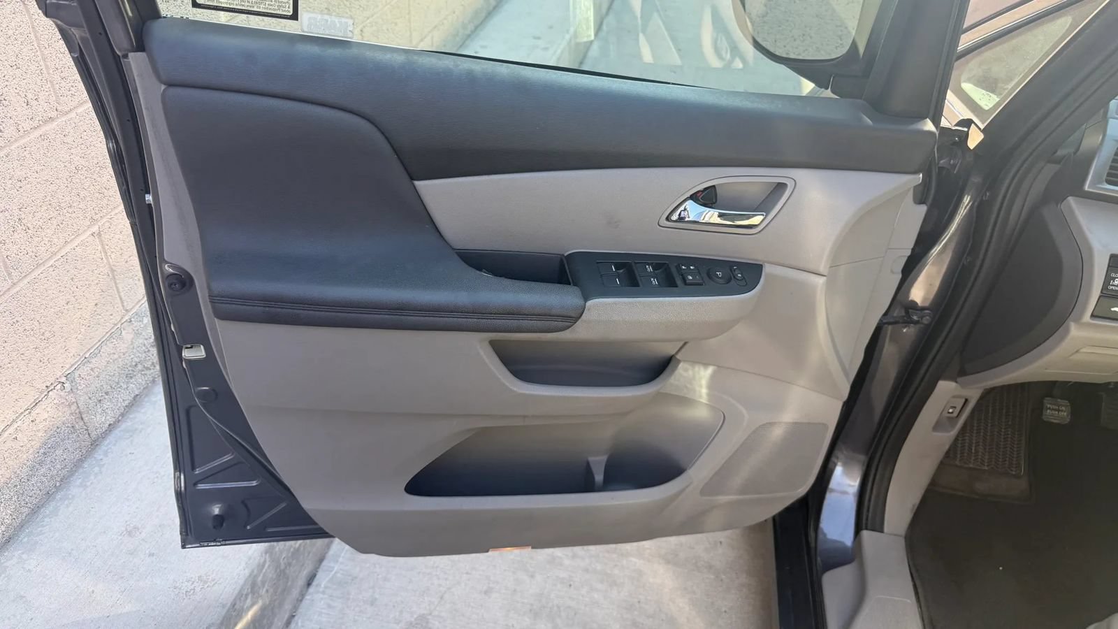 Used 2015 Honda Odyssey EX-L image 13