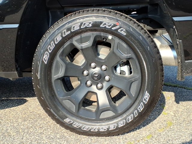 New 2026 RAM 1500 Express AWD/4WD image 11