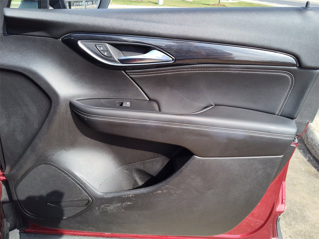 Used 2023 Buick Envision Preferred image 32