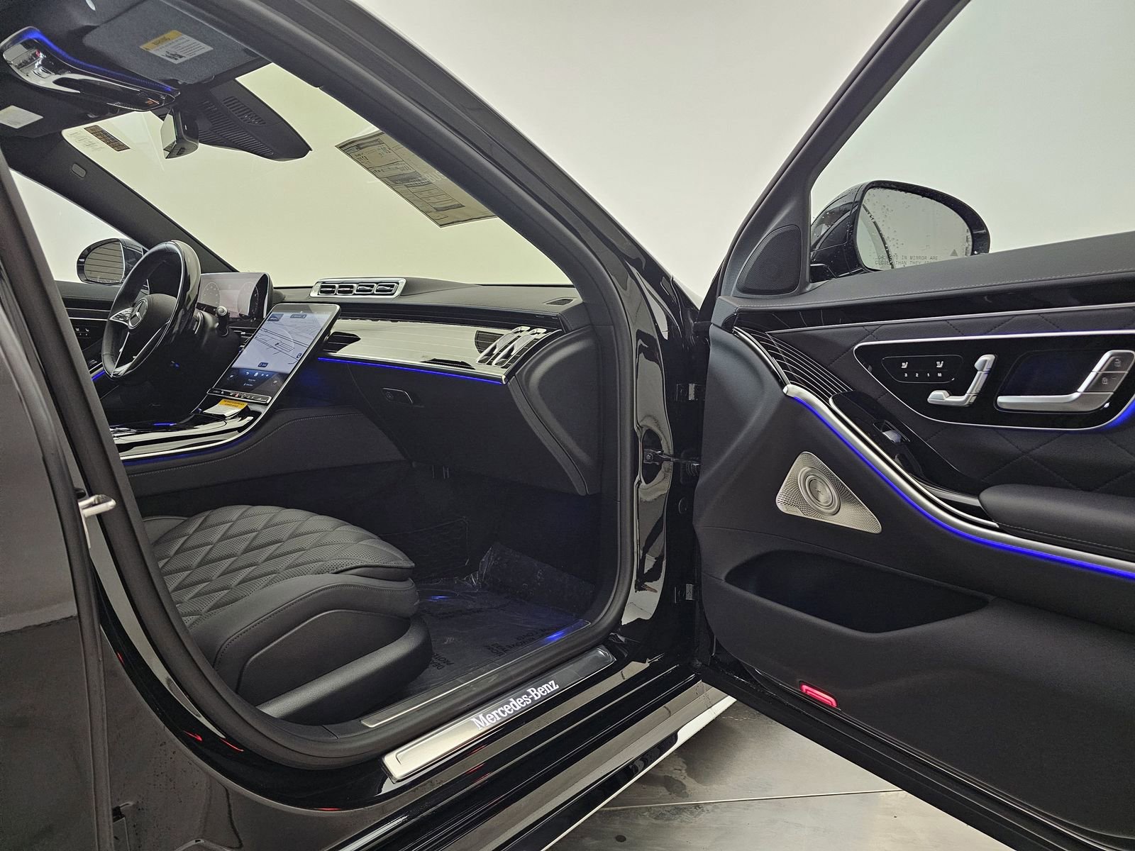 New 2026 Mercedes-Benz S 580 4MATIC Sedan image 17