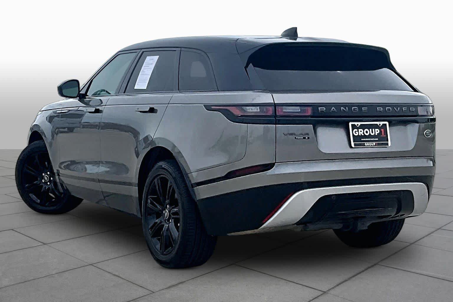 Used 2020 Land Rover Range Rover Velar R-Dynamic S AWD/4WD image 11