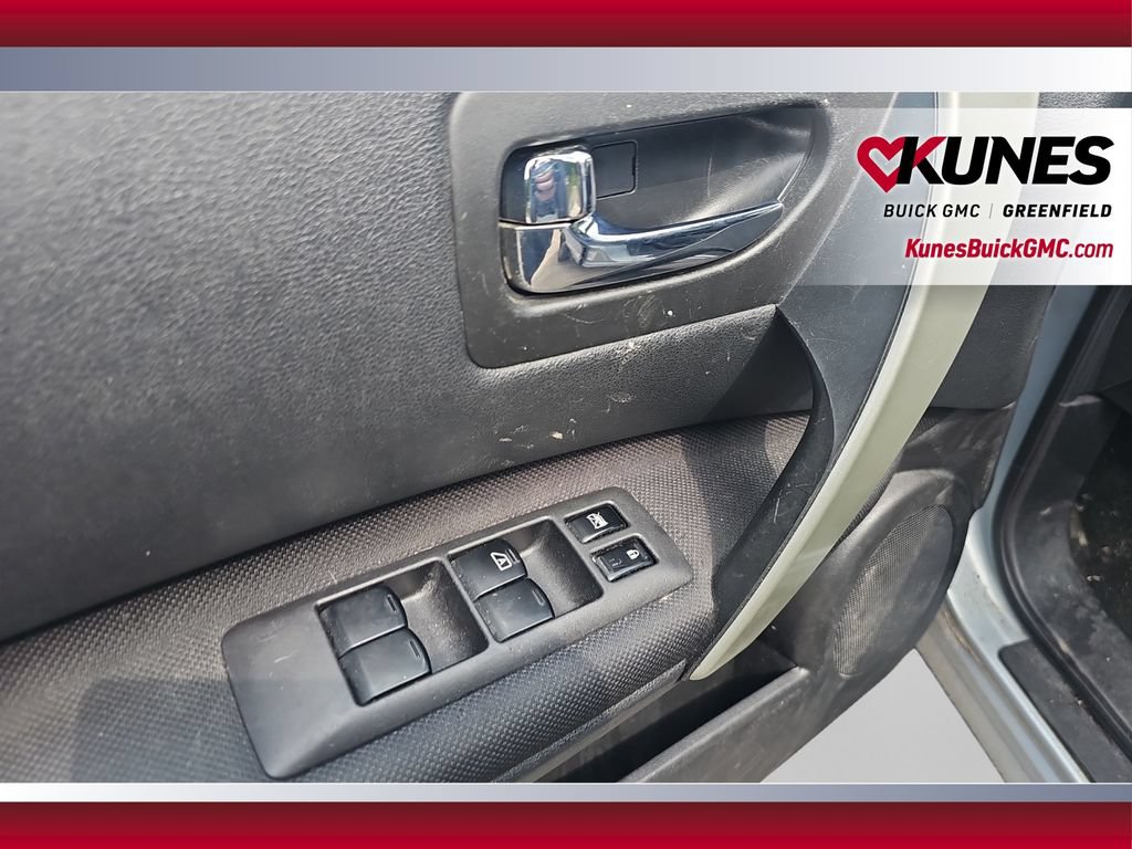 Used 2015 Nissan Rogue S w/ Convenience Package AWD/4WD image 15