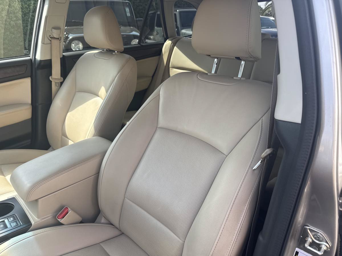 Used 2016 Subaru Outback 2.5i Limited AWD/4WD image 11