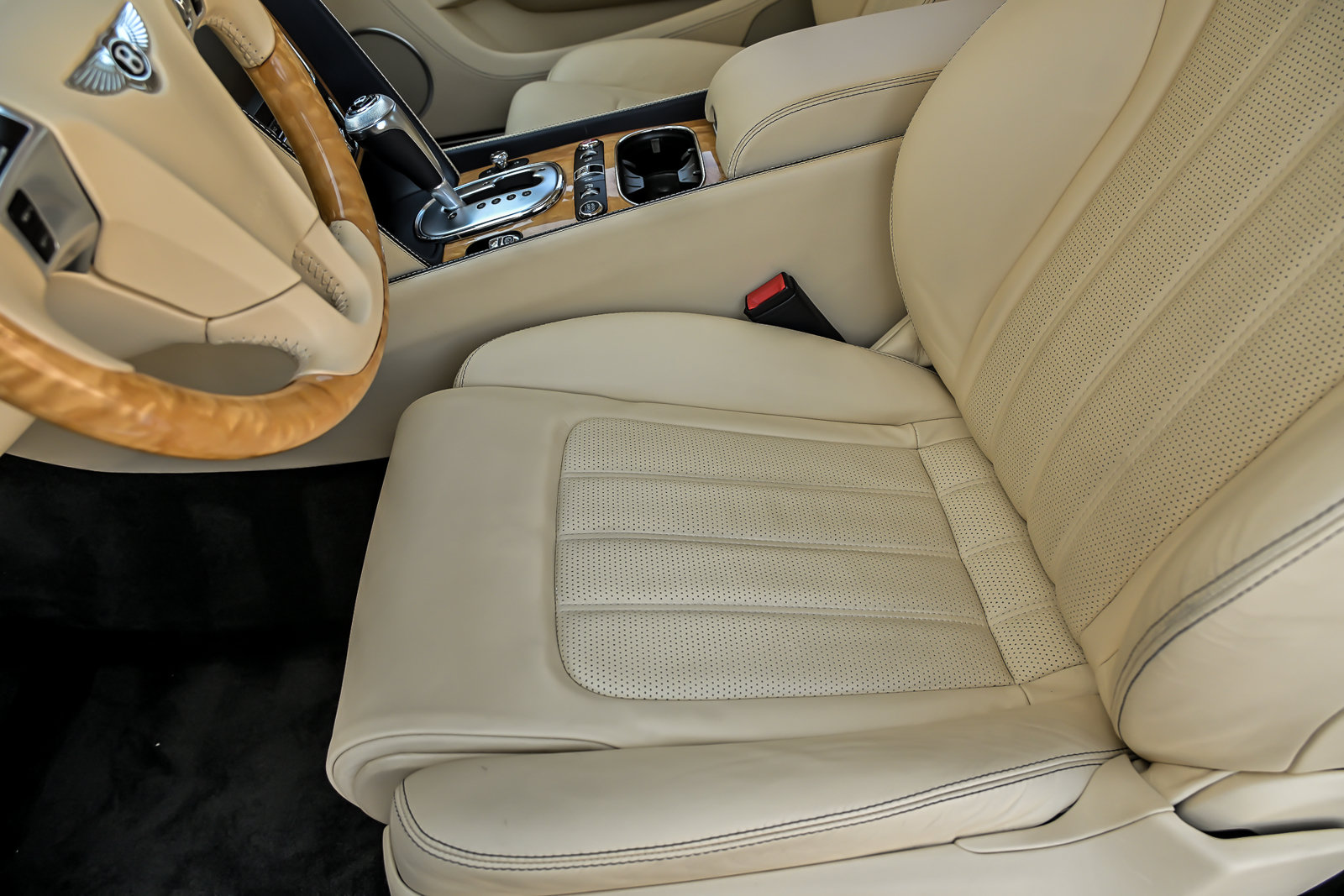 Used 2013 Bentley Continental GT AWD/4WD image 24