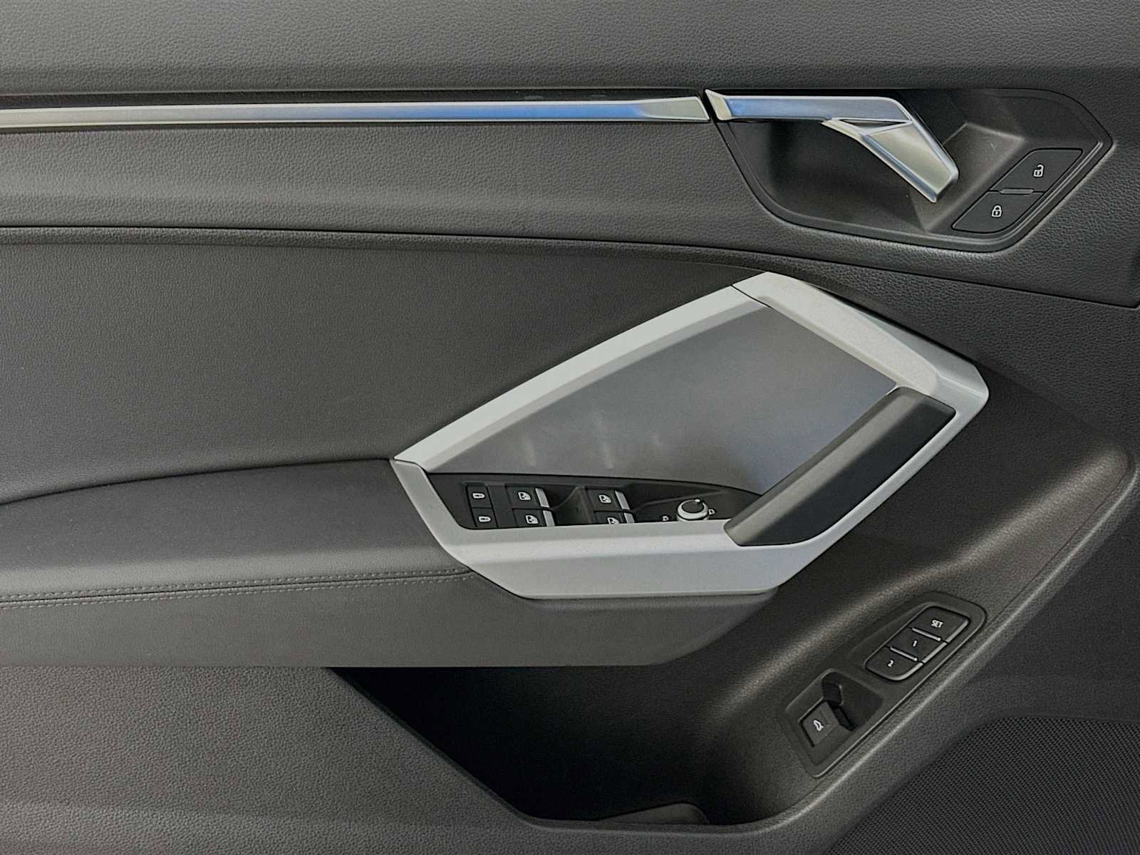 Certified 2022 Audi Q3 2.0T Premium w/ Convenience Package image 16