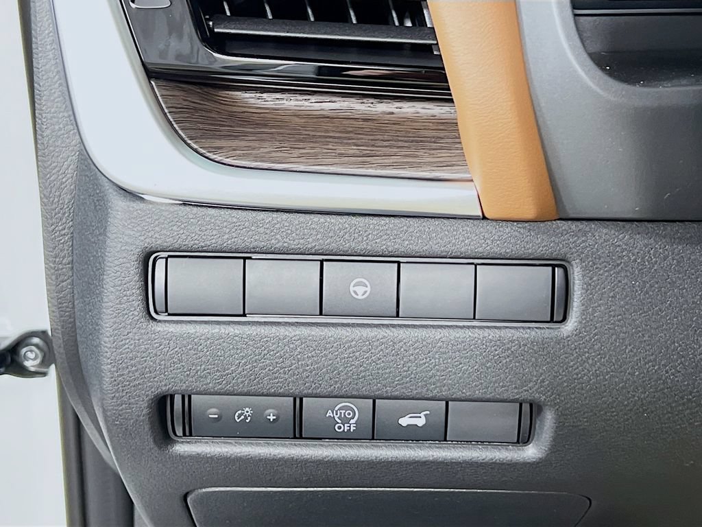 New 2026 Nissan Rogue Platinum AWD/4WD image 9