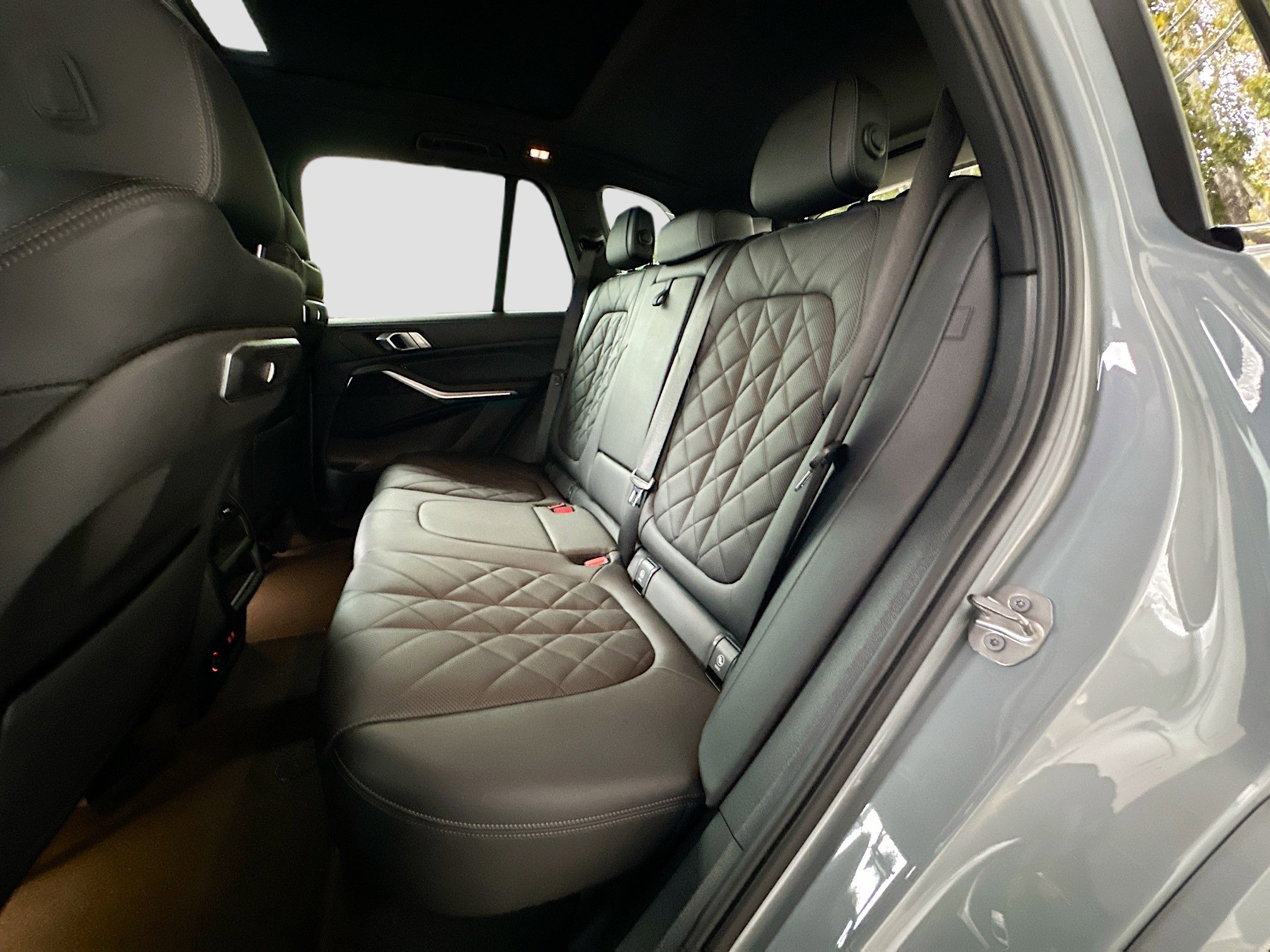 Certified 2024 BMW X5 xDrive40i w/ M Sport Package image 25