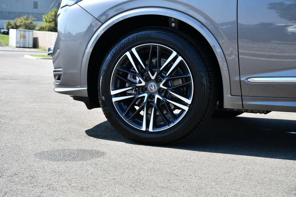 Certified 2026 Acura MDX w/ Advance Package AWD/4WD image 12