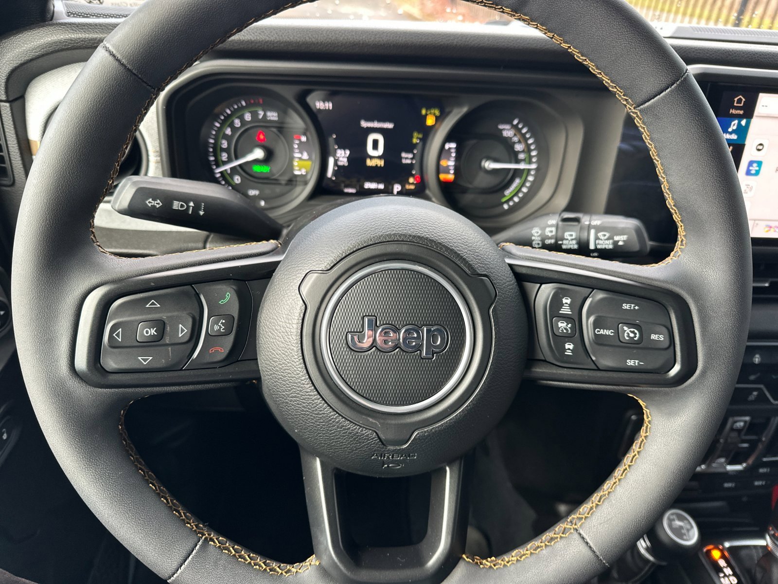 Used 2024 Jeep Wrangler Unlimited w/ Convenience Group image 22