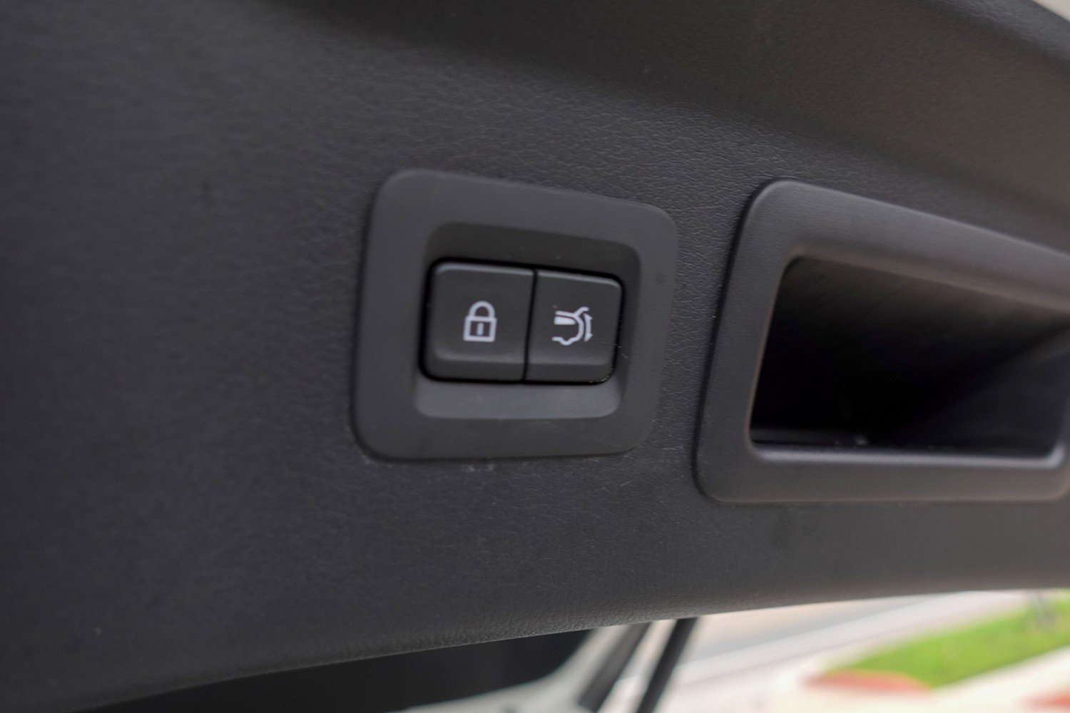 Used 2024 MAZDA CX-90 Plug-In Hybrid w/ Preferred image 27