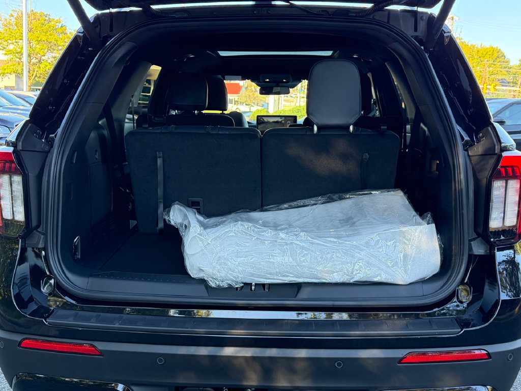 New 2027 Ford Explorer ST-Line w/ Premium Package AWD/4WD image 19