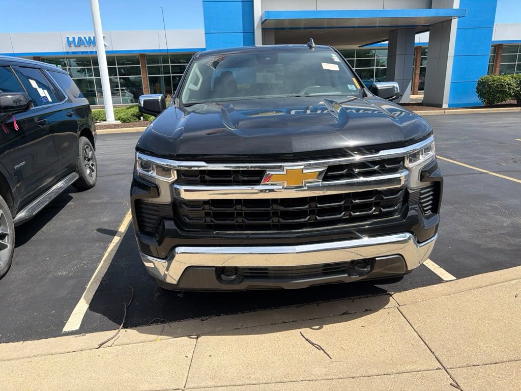Used 2024 Chevrolet Silverado 1500 LT w/ Protection Package AWD/4WD image 7