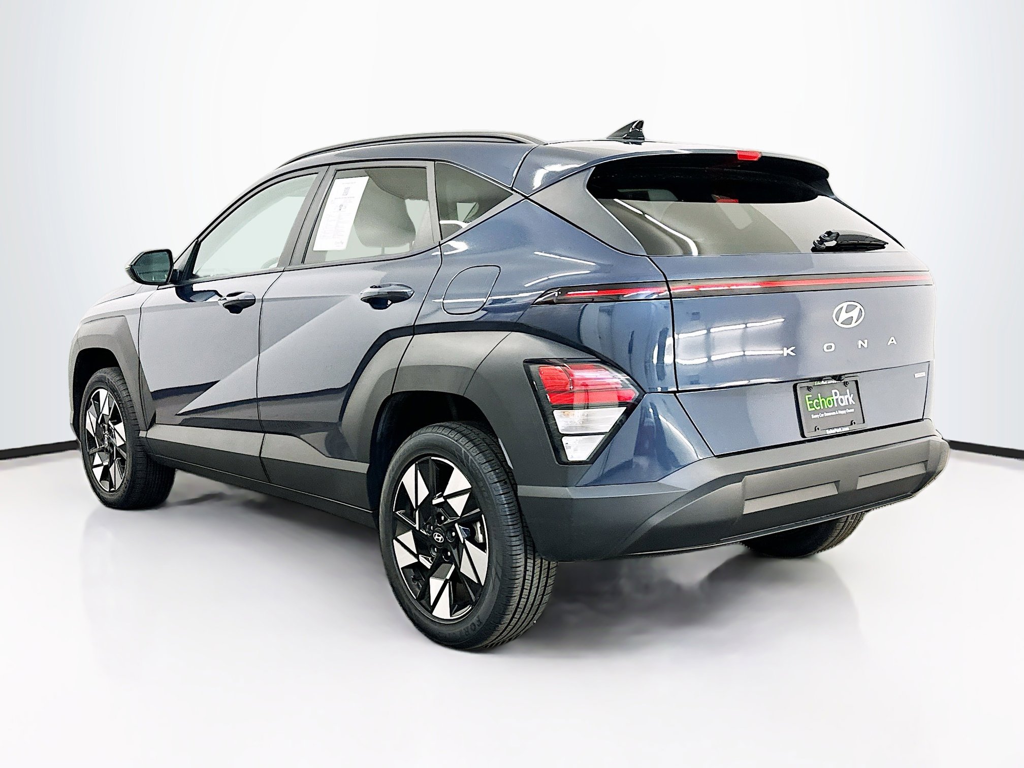 Used 2024 Hyundai Kona SEL image 5