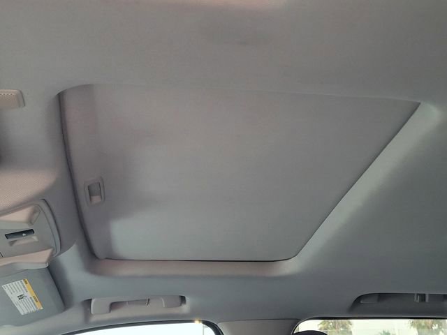 Used 2016 Cadillac Escalade Luxury image 14