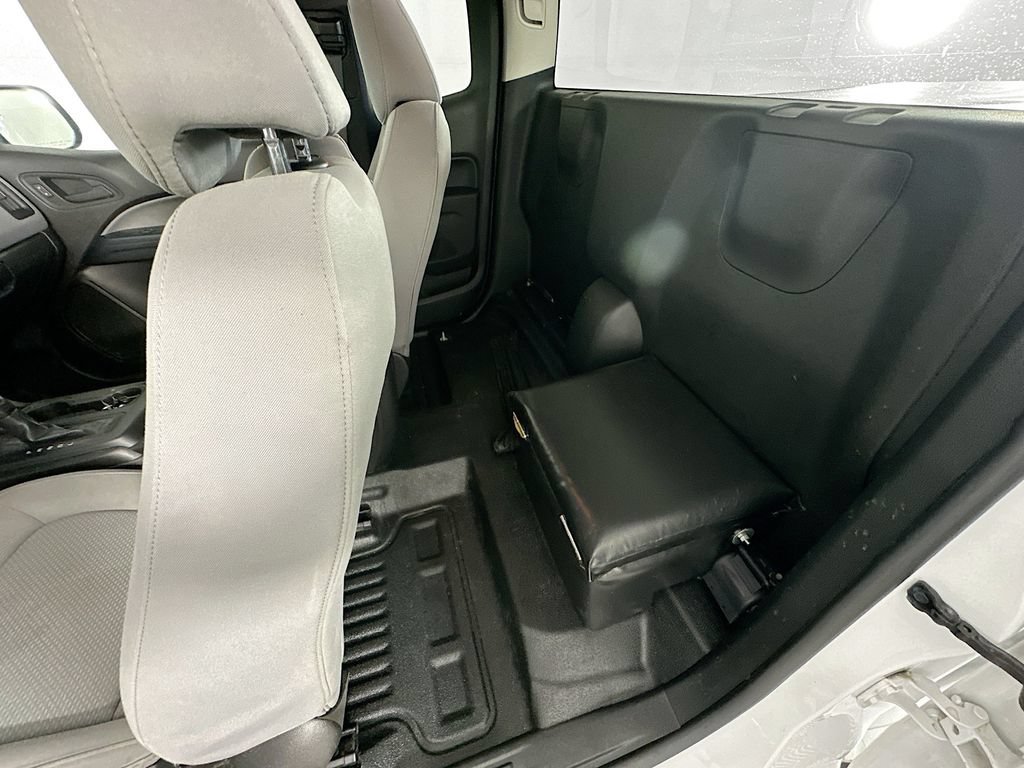 Used 2017 Chevrolet Colorado W/T RWD image 29