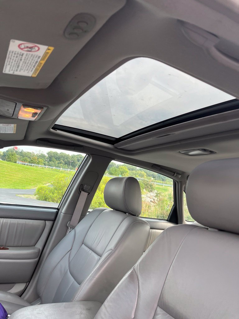 Used 2003 Toyota Avalon XLS FWD image 5