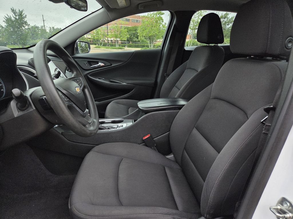 Used 2023 Chevrolet Malibu LT w/ Driver Confidence Package FWD image 13