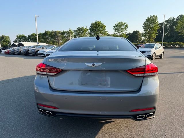 Used 2015 Hyundai Genesis 5.0 RWD image 4