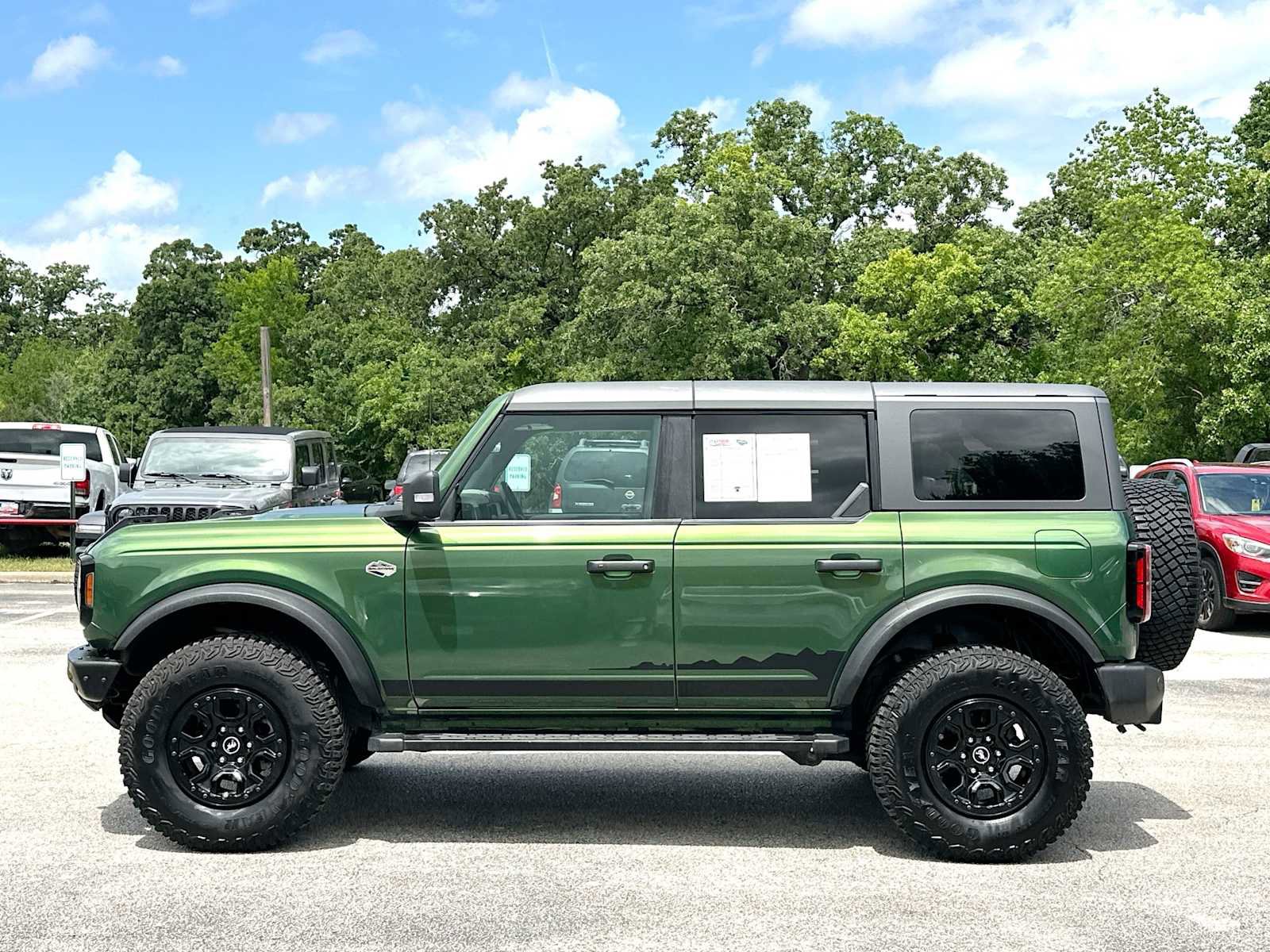 Used 2022 Ford Bronco Wildtrak AWD/4WD image 12