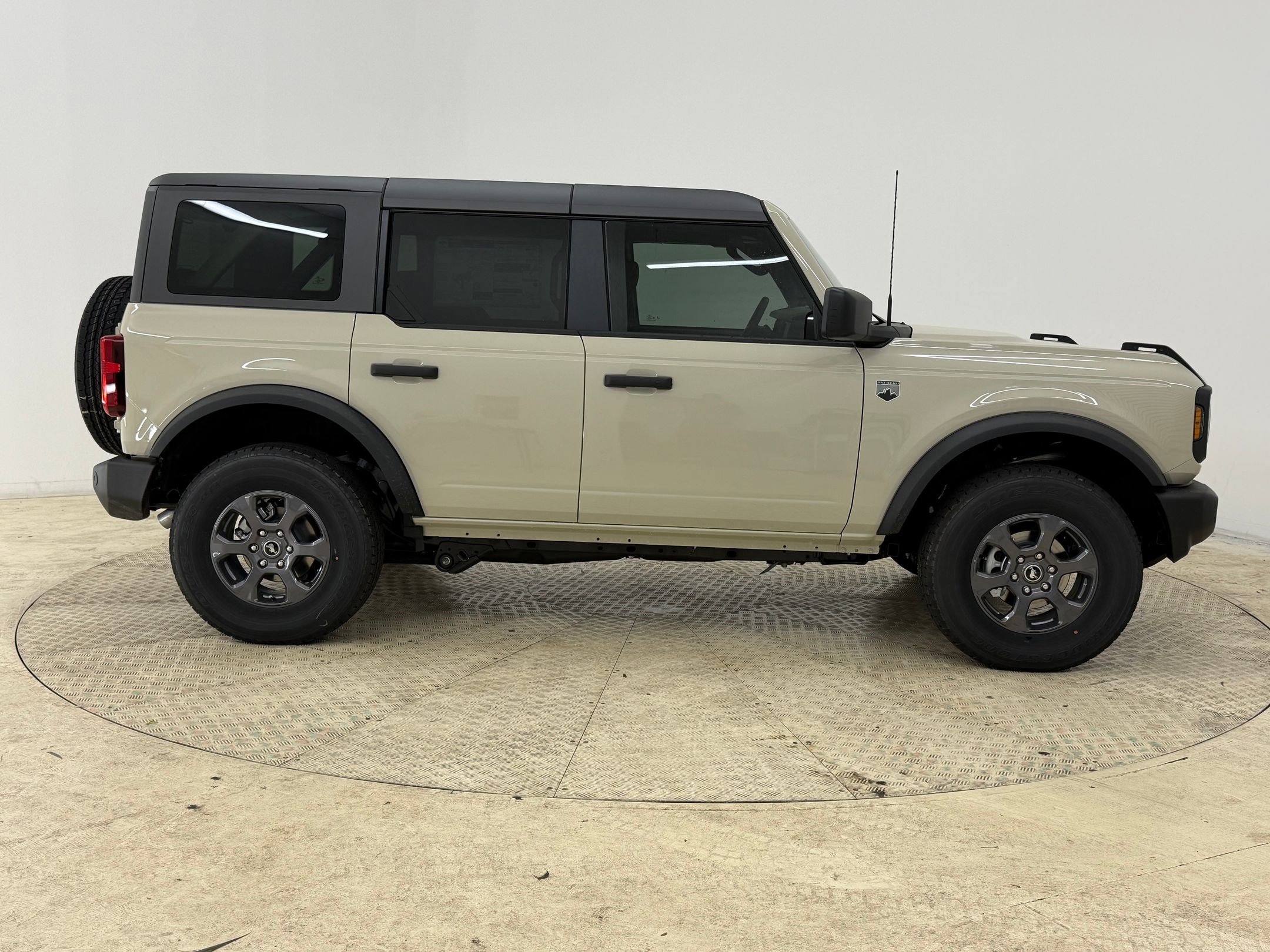 New 2026 Ford Bronco Big Bend image 7