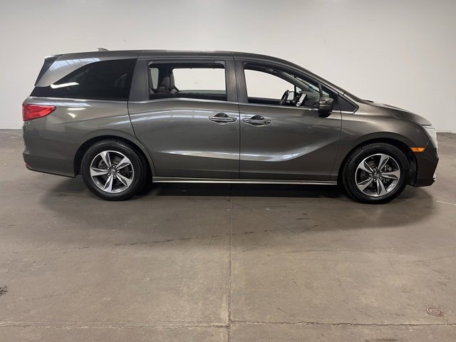 Used 2018 Honda Odyssey Touring image 2