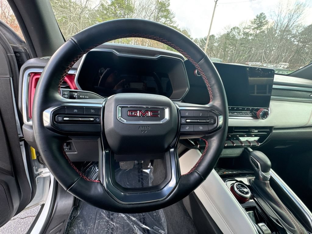 Used 2023 GMC Canyon AT4X AWD/4WD image 16
