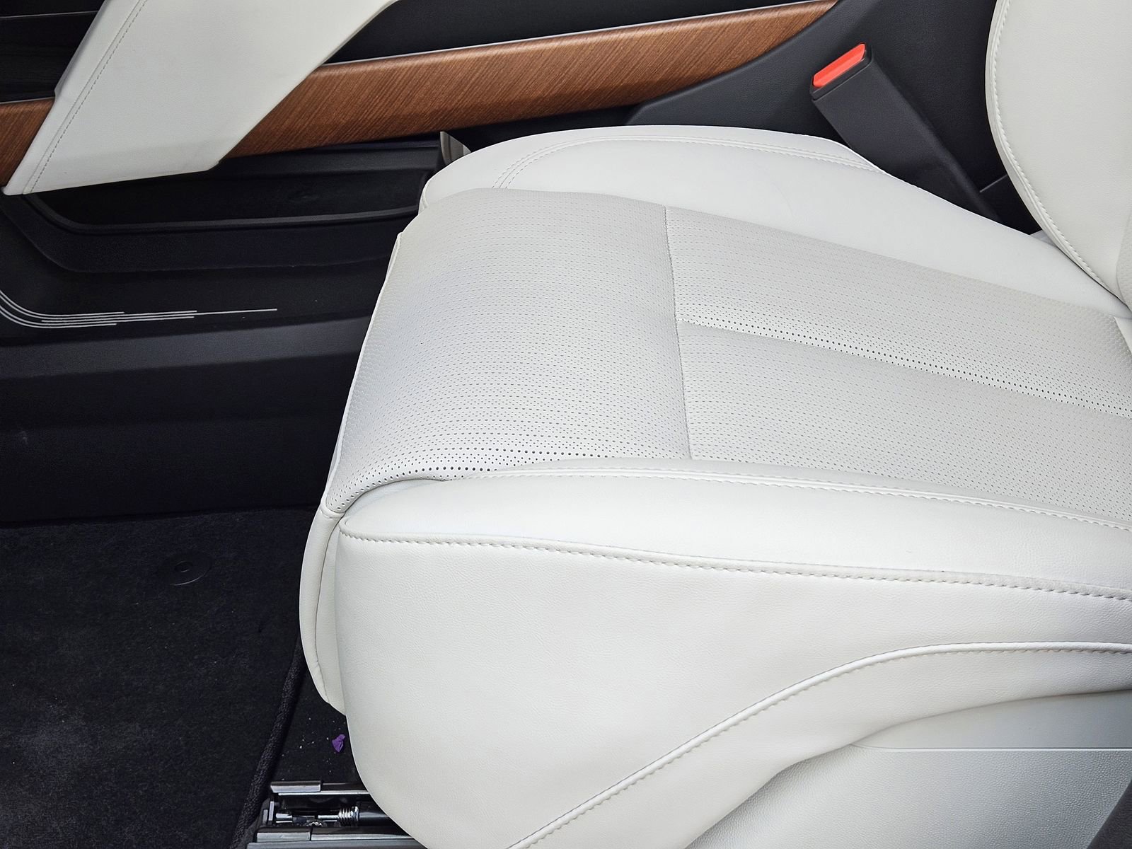 New 2026 Cadillac Vistiq Sport image 22