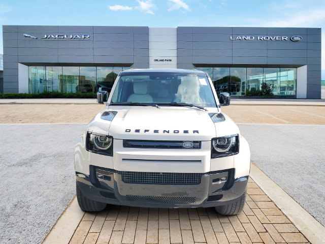 New 2026 Land Rover Defender 110 X-Dynamic SE AWD/4WD image 2