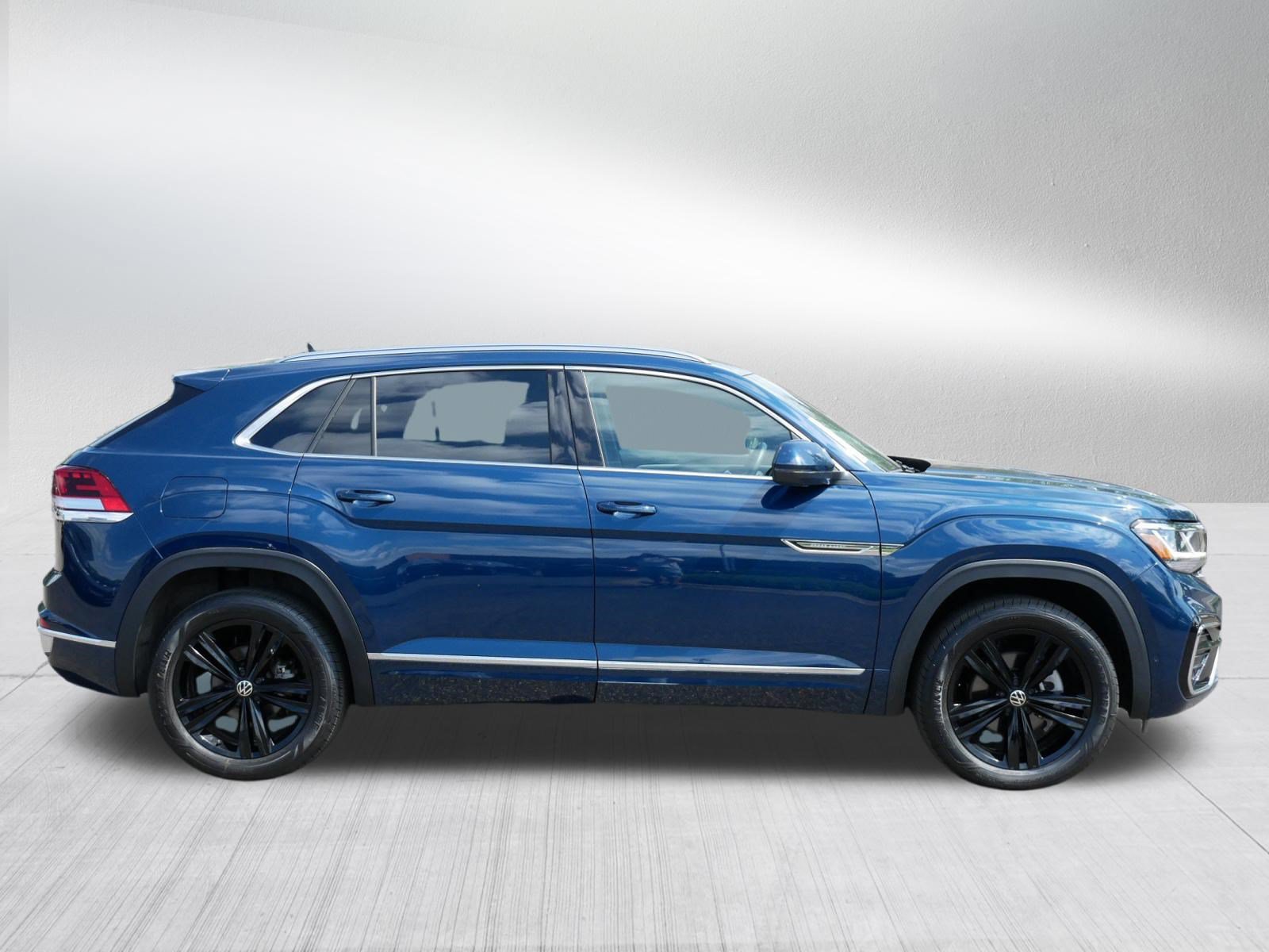 Certified 2023 Volkswagen Atlas Cross Sport SEL Premium R-Line AWD/4WD image 8